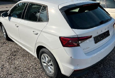 Fabia 1.0 TSI Selection LED Klima Sitzheizung 2 x Parkpilot+Kamera uvm...
