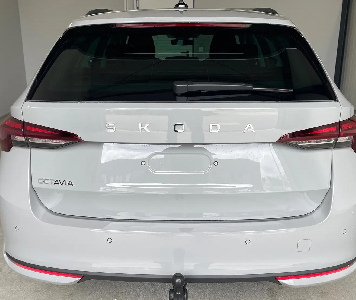 Octavia Combi 1.5 TSI Selection Plus mit LED, Winterpaket, AHK, Kamera uvm.. SOFORT