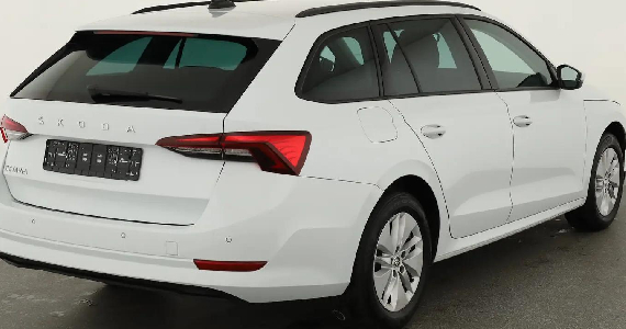 Octavia Combi 1.5 TSI Selection Plus mit LED, Winterpaket, AHK, Kamera uvm.. SOFORT