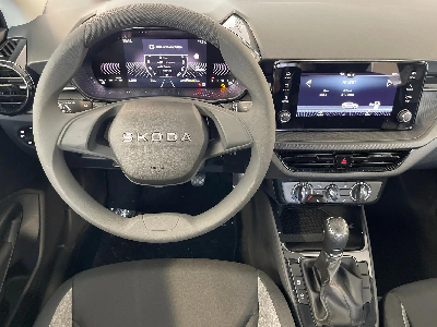 Fabia 1.0 TSI Street LED Klima Sitzheizung Parkpilot