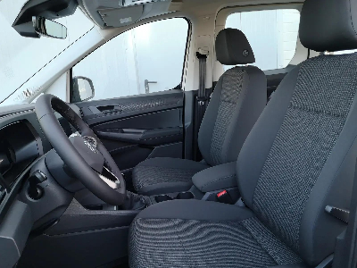 Caddy 1.5 TSI 6-Gang 5-Sitzer mit Klima, abnehmbarer AHK, Sitzheizung, Parkpilot uvm... SOFORT