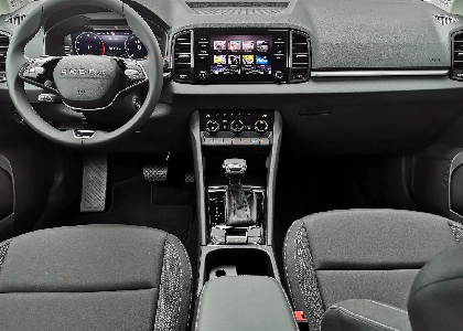 Karoq 1.5 TSI Selection DSG mit AHK, Navi, Climatronic, KESSY uvm