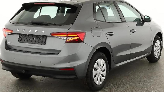 Fabia 1.0 Komfort LED Sitzheizung Parkpilot Armlehne Tempomat SOFORT!
